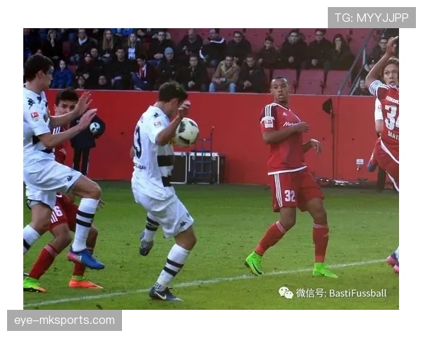 裁判如何判定“无意手球”是否犯规？规则拆解