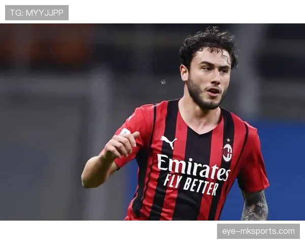 贾米森无球跑动拉开空间，高效输出改变球队进攻结构